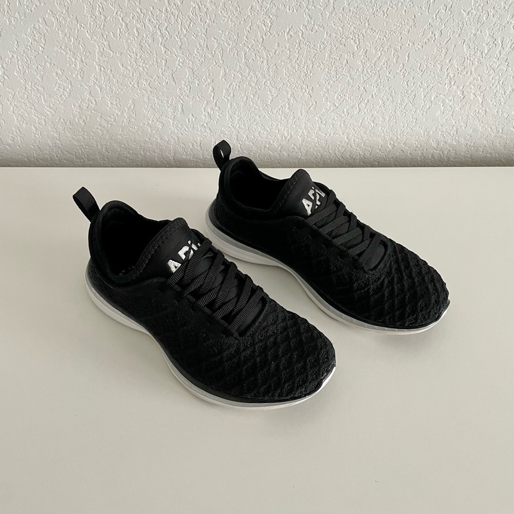 APL TechLoom Phantom Running Shoes | Size 5.5
